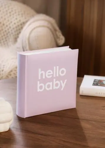 Livrare rapidă Album pentru bebeluși Hello Baby Roz - 200 de fotografii 10x15 cm