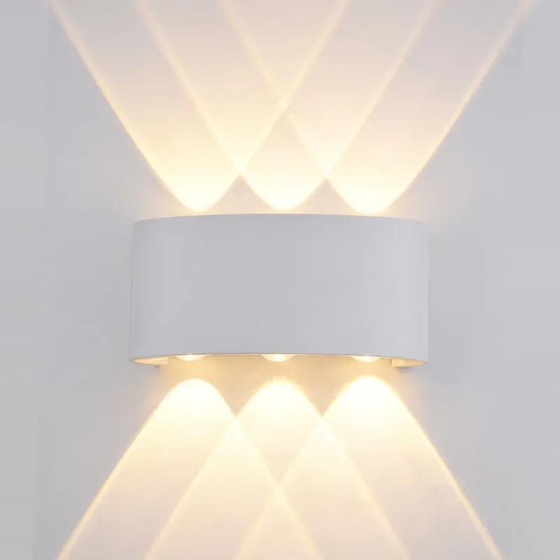 Cumpără acum O lampă de perete modernă Ortelo pentru exterior