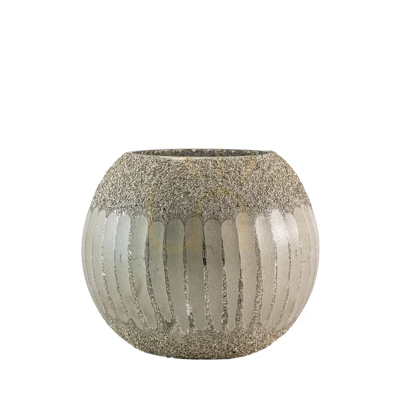 Ofertă exclusivă Suport lumânări sticlă Gallery Direct Cusco aur antic 19x19x16 cm 5059413697807