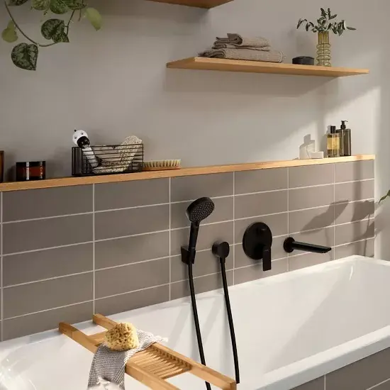 Disponibil imediat Baterie cada dus monocomanda incastrata, cu 2 functii, negru mat (matt black), Hansgrohe Rebris E 72468670