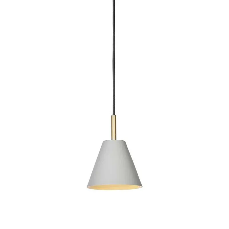 Doar azi Hygge Lustră Pendul Ø12 Warm Grey - Halo Design