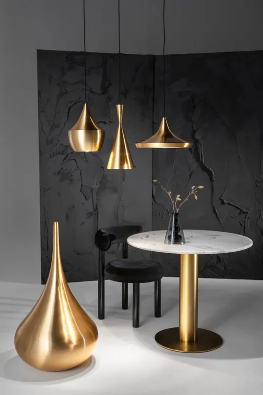Lampă suspendată Beat Wide LED, culoare alamă, Ø 36 cm - Tom Dixon Retur gratuit