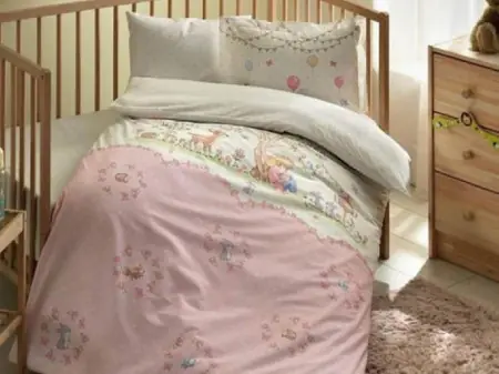 Preferatul clienților Lenjerie Patut Bebe Candy Roz (Bumbac 100%)