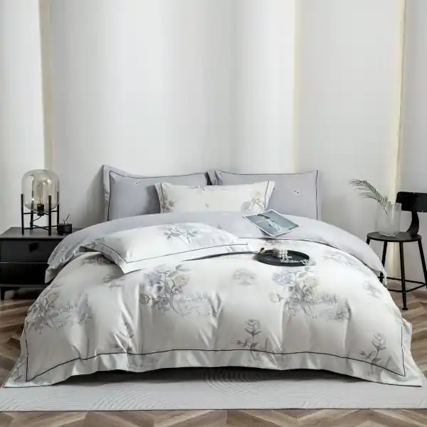 Lenjerie de pat lux cu elastic si broderie, tesatura tip finet gros, pat 2 persoane, 6 piese, alb / gri, LFG-19 Ofertă limitată