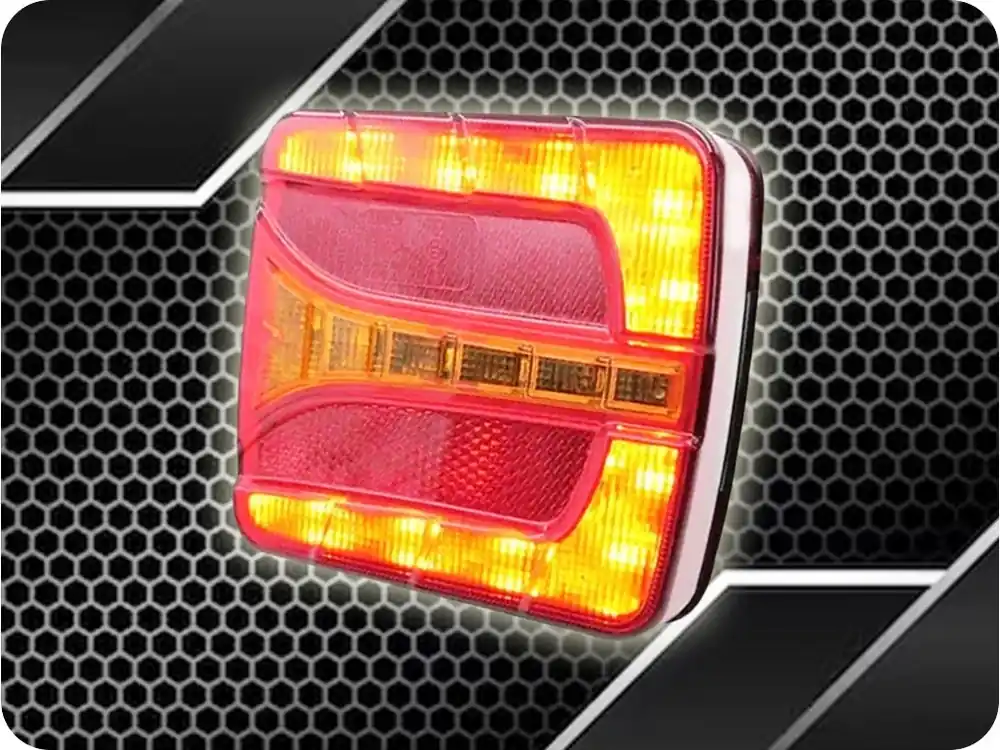 Promoție LUMINĂ SPATE CU LED 5 FUNCȚII, 12/24V, MONTARE CU ȘURUB, CONEXIUNE CU BAIONETĂ, STÂNGA, DREAPTA