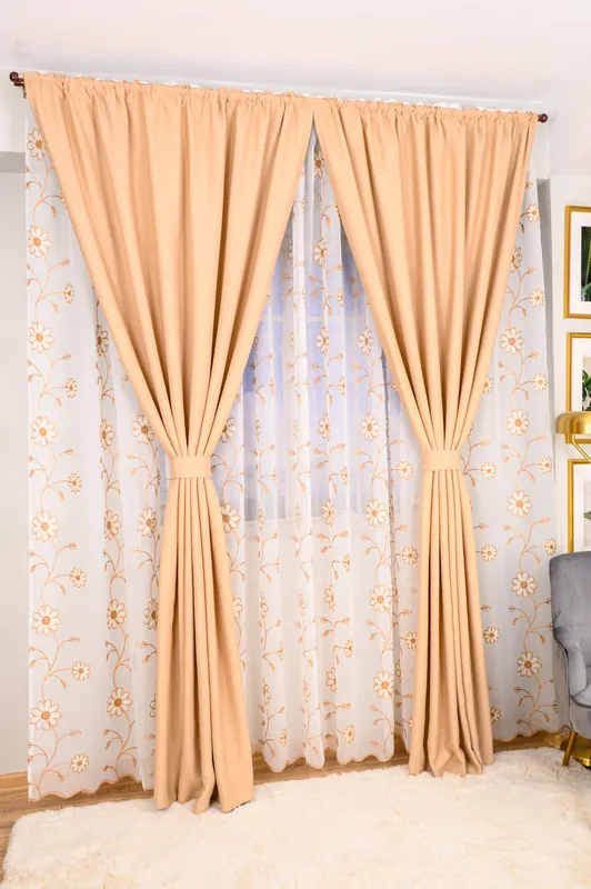 Set Iuliana - Perdea Flori de Dor Crem si Draperie Blackout Coffee Popular