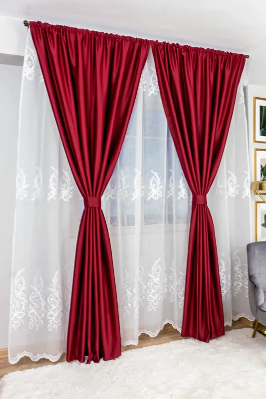 Reducere de preț Set Ligia - Perdea din In Raiul Fluturilor Albi si Draperie Blackout Visiniu Intens